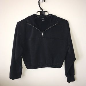 (never worn) black cropped jacket